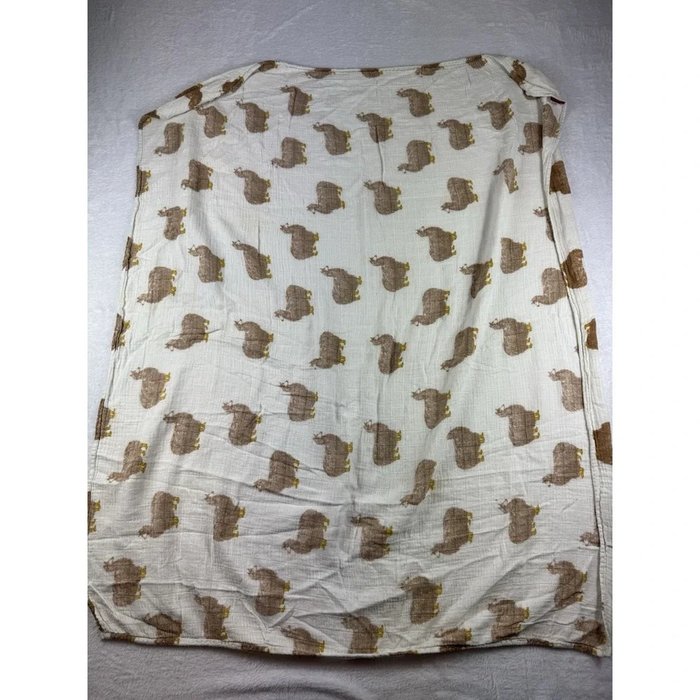 Milkbarn swaddle llama